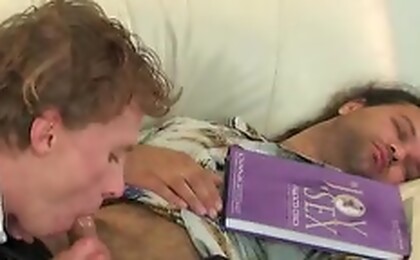 Sex-crazy gay guy makes a sleepy buddy ready to drill his burning asshole