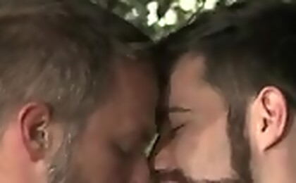 FUR MOUNTAIN - Trent Locke,Dirk Caber