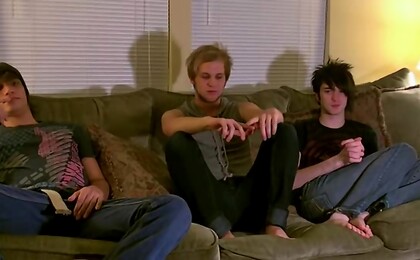Erik, Tristan, Aron - A Threesome with Handcuffs