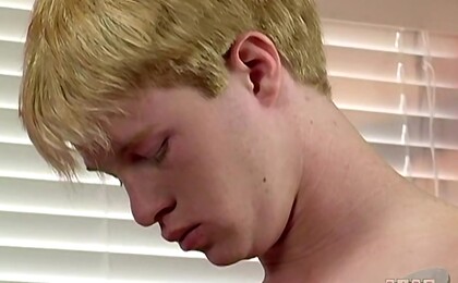 Twinks Avoid Talk for Fucking Fun