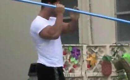 Kurt shows his muscles
