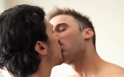 Gabriel Clark Drills Antonio Manero!