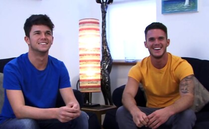 Brothers Oli and Jay Enjoy Having a Hand Play Together!