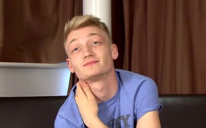 Smooth And Hung Blondie - Max Miller