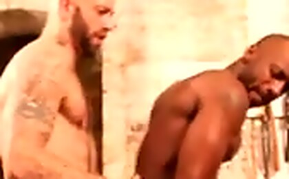 Hard interracial fuck!