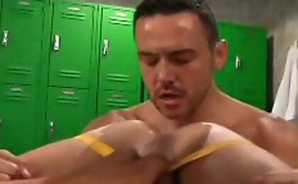 Ass cleaning before fisting