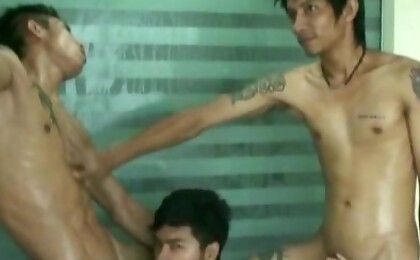 Shower Sex. Asian threesome