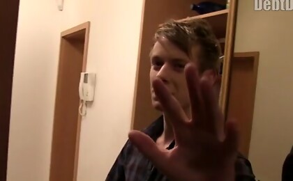 Twink needs money, and he gets it for some action