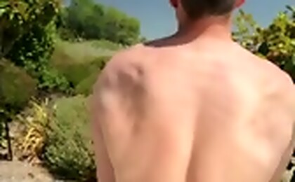 Leo Winston shows his body and strokes dick
