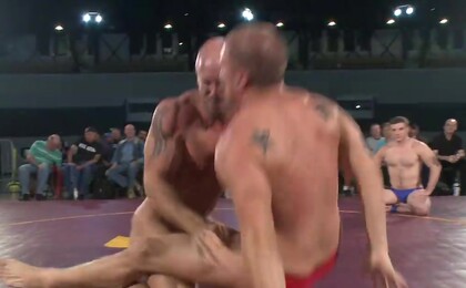 Beast & Hammer vs Machine & Destroyer - Live Tag Team Match