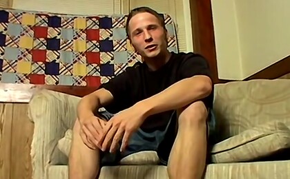 Straight Young Guy Masturbates for Naked Audition - ET Thug