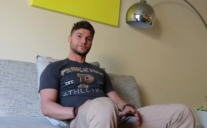 Sexy Stripper Rob BURRY Solo Jerk OFF