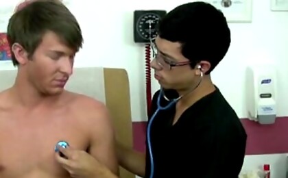 Aiden Ross comes in today looking for a physical and with us being understaffed it was up to me to take care of our patients, since Dr. Phingerfuck was busy juggling so many other boys.