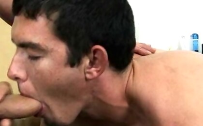 Army boy and his buddy get into a hot threeway in the doctor\\\'s office.