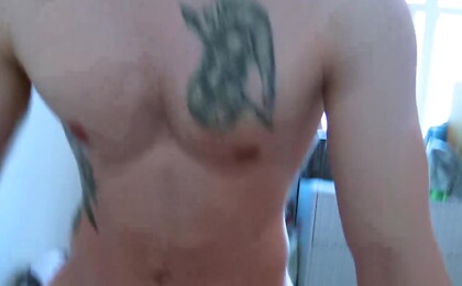 CZECH HUNTER 423 - Hunk from the Bus Stop gives a Fat Cock a go