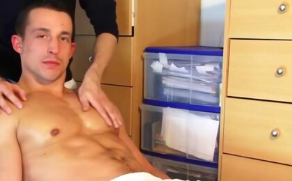Handsome Str8 French Football Player Gets Wanked his Huge Cock by a Guy !