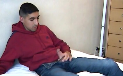 French Arab Guy get Wanked his very Huge Cock by a Guy !