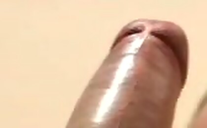 Jan Herak shows off his amazing body and makes himself cum 