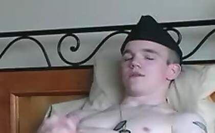 Hot stud enjoys a lot to jerk off his cock for the camera !