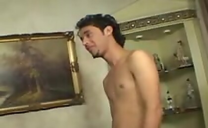 Hot dude touching his penis than jerking it hard in here!