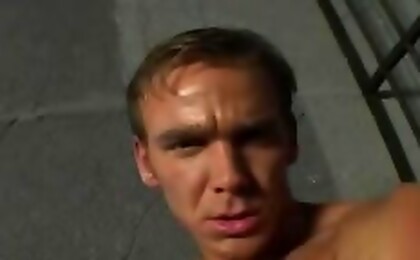 Hot muscular stud wanking alone in that room and cum 