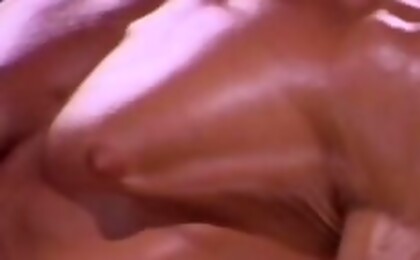 Hot gay musclebuilder shows his voluptuous body at his gym