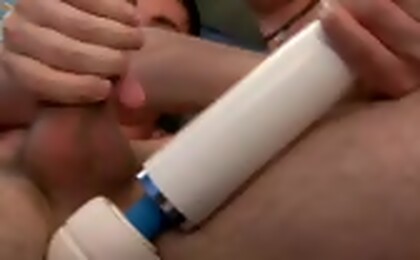 Philip shoves a dildo and his hard dick in Leon's asshole !
