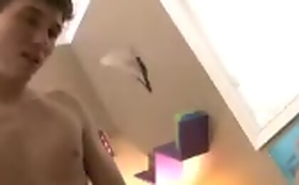 The only thing stronger than Tommy\\\'s paranoia is his libido!