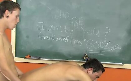 Kalob gets on his knees like a lusty twink should and he gives a fantastically arousing blowjob to his new lover.